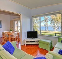 Lakes Edge Cottage - Broome Tourism