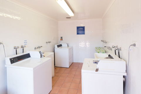 Gateway Lifestyle Birubi Beach - Broome Tourism 5