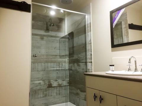 Daysend Cottages - Broome Tourism 5