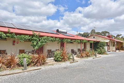 Inglewood Motel And Caravan Park - Broome Tourism 5