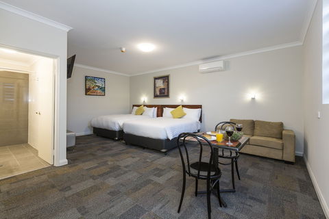 Gallery Hotel - Broome Tourism 6