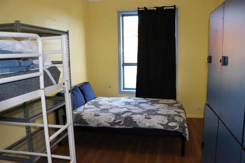 Cronulla Beach Backpackers - Broome Tourism 5
