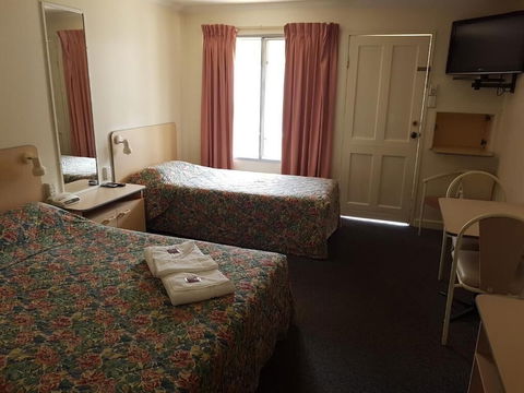 Mid Coast Motor Inn - Broome Tourism 1