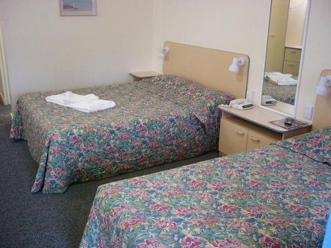 Mid Coast Motor Inn - Broome Tourism 5