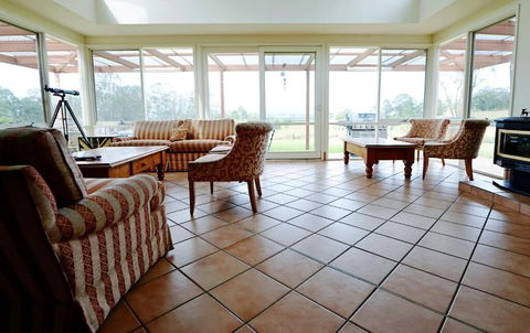 Rothbury Escape - Broome Tourism 5