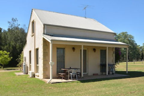 Madigan Wine Country Cottages - Broome Tourism 0