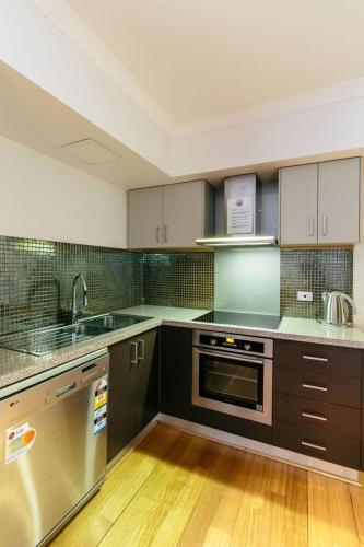 Wray Callan Apartments - Broome Tourism 0