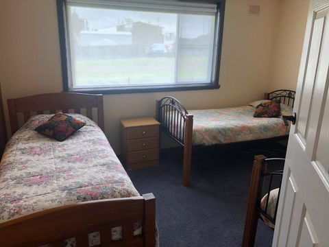 Waratah Falls Holiday Unit - Broome Tourism 2