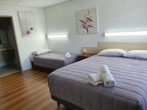 Parkside Motel Morwell - Broome Tourism 4