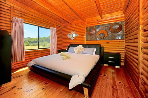 Cloudy Bay Cabin - Broome Tourism 2