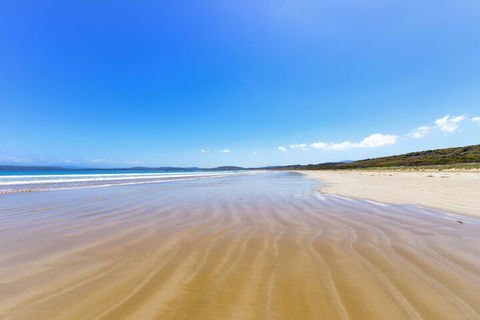 Cloudy Bay Cabin - Broome Tourism 6