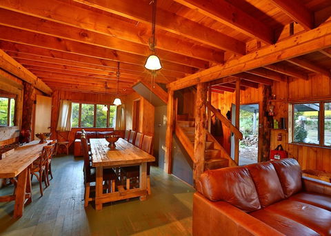 Bruny Island Lodge - Broome Tourism 2