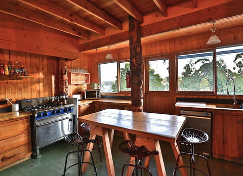Bruny Island Lodge - Broome Tourism 1
