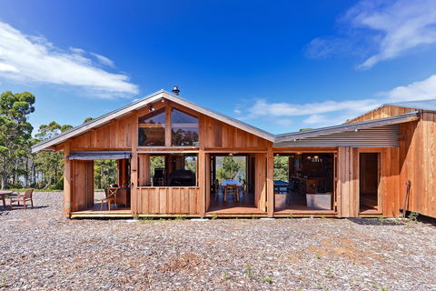 Bruny Island Lodge - Broome Tourism 0