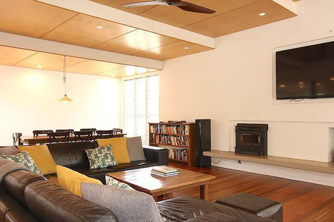 A PERFECT STAY - Cavvanbah Seaside Cottage - Broome Tourism 3