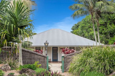 A PERFECT STAY - Cavvanbah Seaside Cottage - Broome Tourism 0