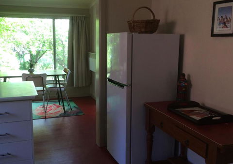 Kookaburra Cottage - Broome Tourism 6