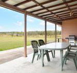 Grasmere Estate Homestead hear the Lions roar from nearby Hunter Valley Zoo - Broome Tourism