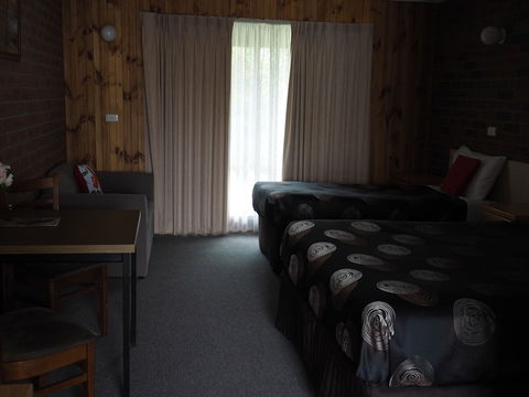 St Arnaud Country Road Motel - Broome Tourism 1