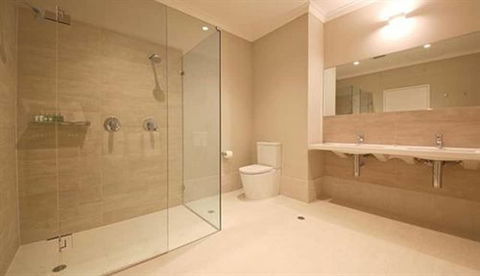 The Marina Hotel - Mindarie - Broome Tourism 4