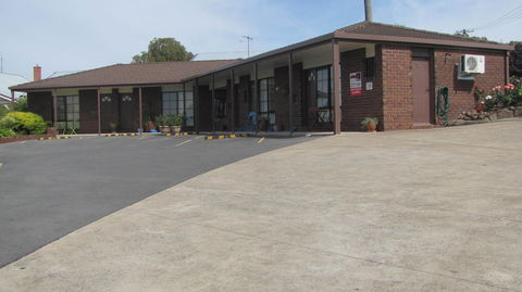 Bristol Hill Motor Inn - Broome Tourism 4