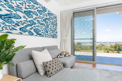 A PERFECT STAY - Jali Burugar - Broome Tourism 6