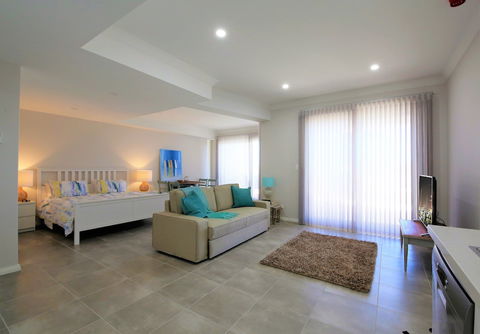 Studio Style Mindarie Marina - Broome Tourism 4