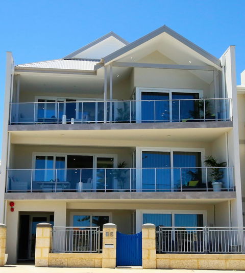 Studio Style Mindarie Marina - Broome Tourism 1