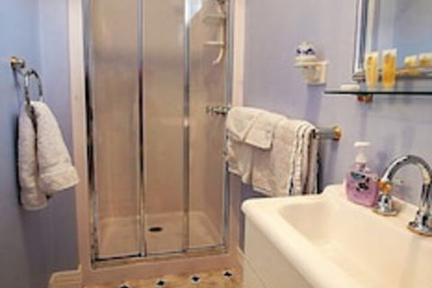 Wild Cherry Bed & Breakfast - Broome Tourism 1