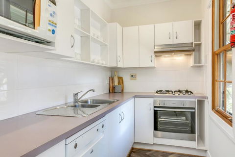 Bellevue Accommodation - Broome Tourism 6