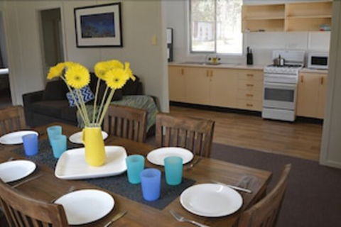Robinsons Cabin - Broome Tourism 5