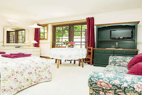 Kalimna Spa Room - Broome Tourism 4