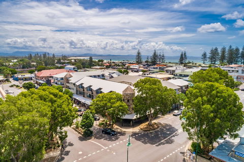 Byron Bay Hotel & Apartments - Broome Tourism 2