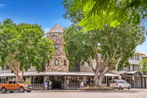 Byron Bay Hotel & Apartments - Broome Tourism 1