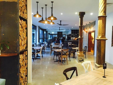 Punka Pub Accommodation - Broome Tourism 3