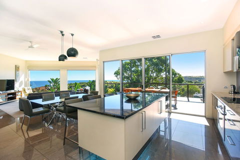 Lavina Luxury Beach House - Broome Tourism 3