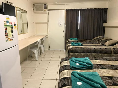 Porkys Motel - Broome Tourism 3