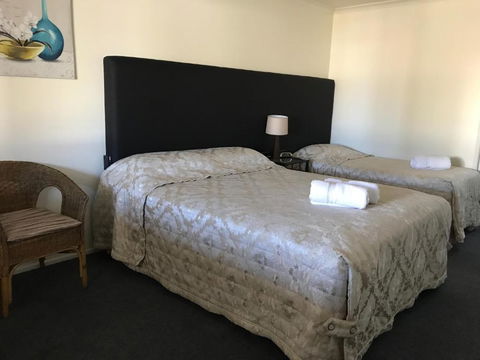 Porkys Motel - Broome Tourism 6