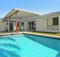 Palm 95 Modern 4 BDRM Home with Pool - Broome Tourism