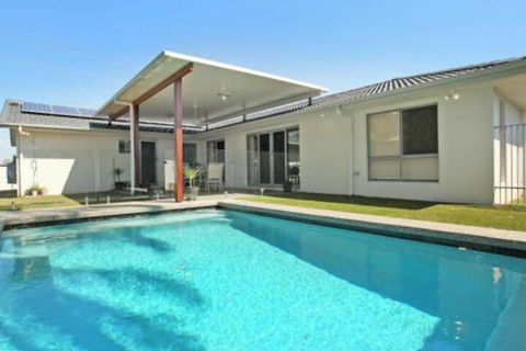 Palm 95 Modern 4 BDRM Home With Pool - Broome Tourism 0