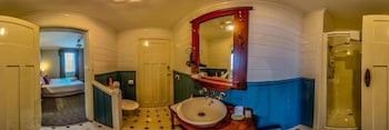 Grace's Spa Cottage - Broome Tourism 2