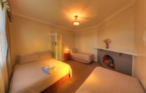 Grace's Spa Cottage - Broome Tourism 4