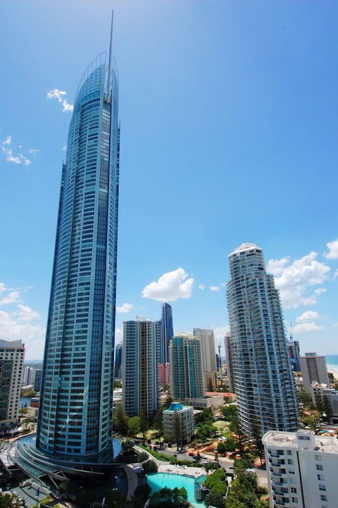 Apartment 4204 - HR Surfers Paradise - Broome Tourism 1