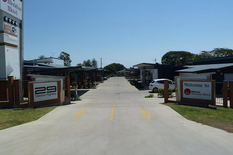 Moura Meridian Motel - Broome Tourism 1