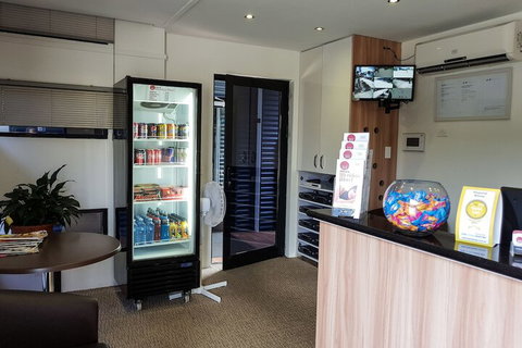 Moura Meridian Motel - Broome Tourism 2