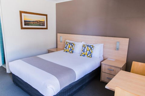 Hotel Canobolas Motel & Units - Broome Tourism 6