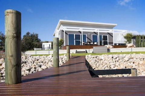 Villa Serra - Broome Tourism 0