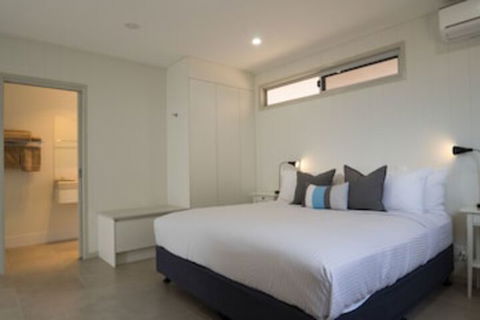 Cooper's Country Lodge - Broome Tourism 0