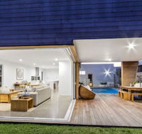 Luxe House Tweed Coast Holidays  - Broome Tourism