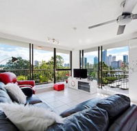 Holiday Resort Apts in Surfers Paradise - Broome Tourism